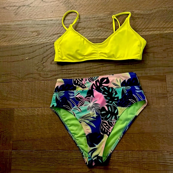 Girls bikini super cute! Loved it - Picture 1 of 2